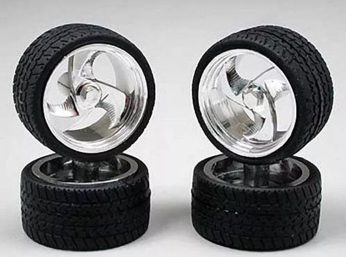 Pegasus Hobbies 1202 Tri Blade Chrome Rims/Tires Plastic Model (4)
